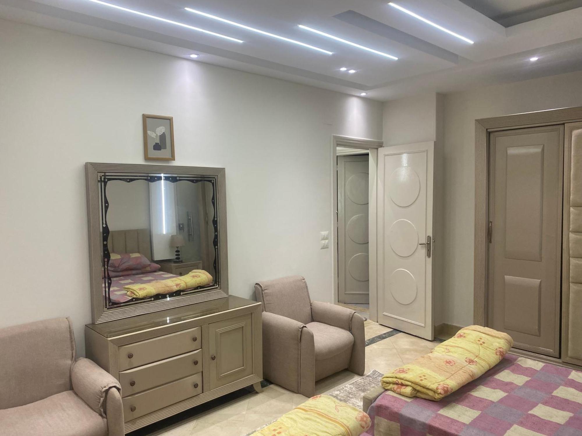 Apartment شقه فندقيه لك بالكامل في ارقي موقع بالمهندسين غرفتين Cairo